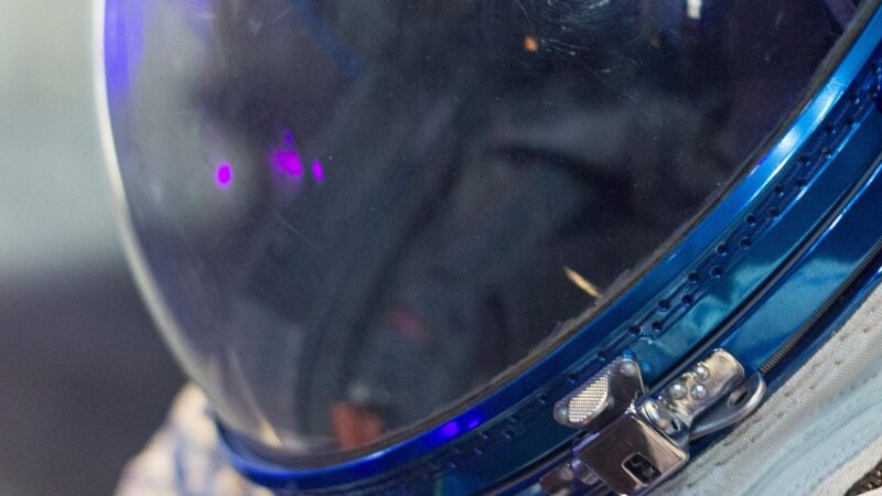 Проекторы звездного неба для дома