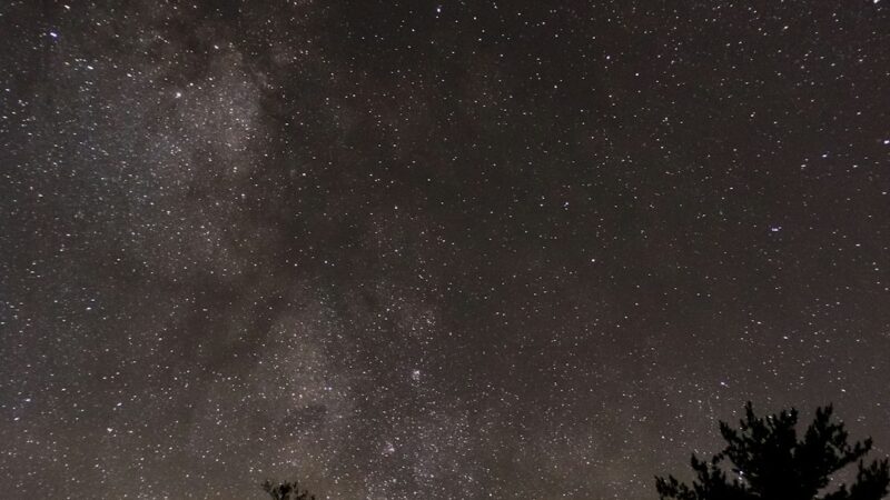 Светящиеся звезды на потолок для создания волшебной атмосферы